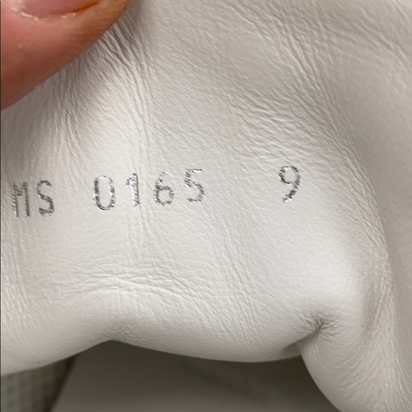 Louis Vuitton sneakers - Picture 7 of 8